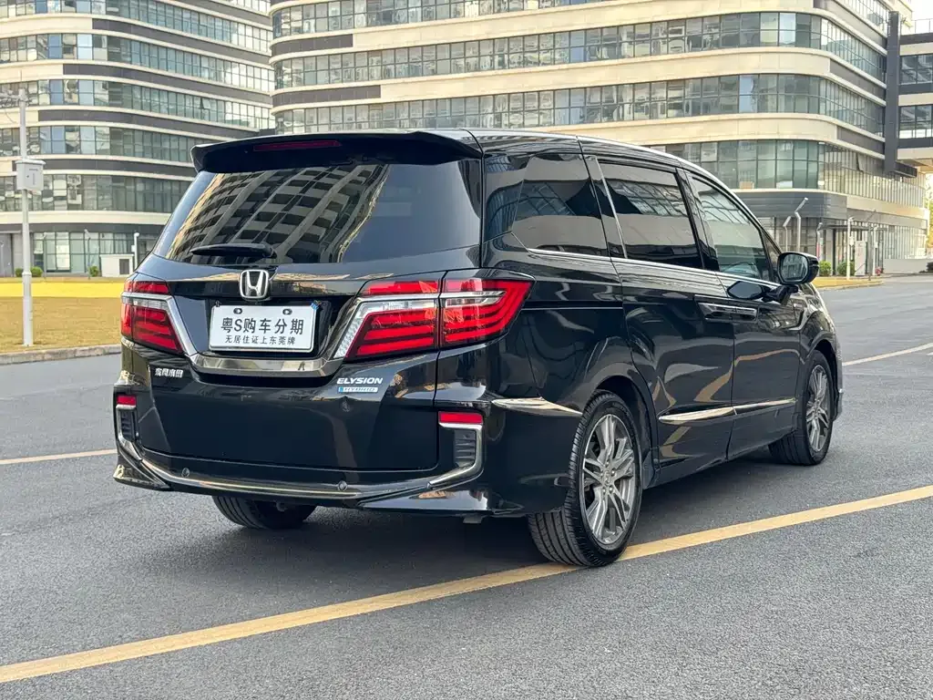 Honda Elysion 2021 из CN, фото 7