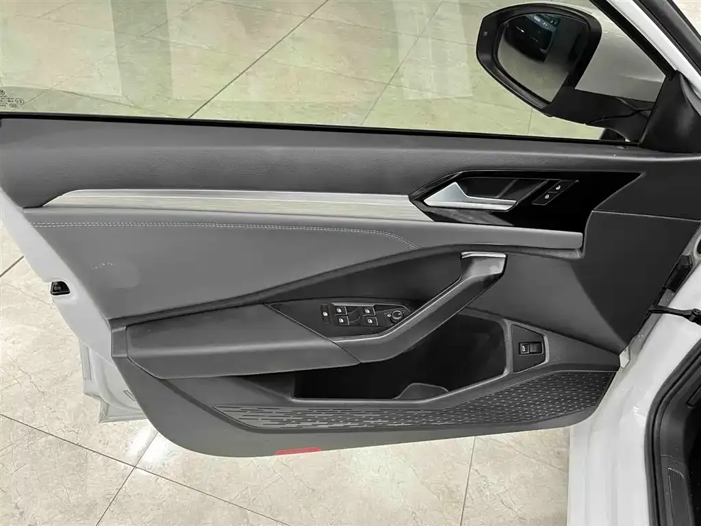 Volkswagen Sagitar 2021 из CN, фото 10