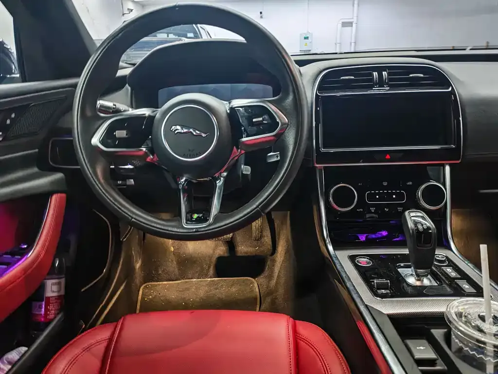 Jaguar XEL 2022 из CN, фото 5
