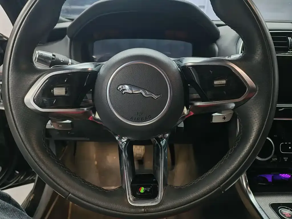 Jaguar XEL 2022 из CN, фото 6