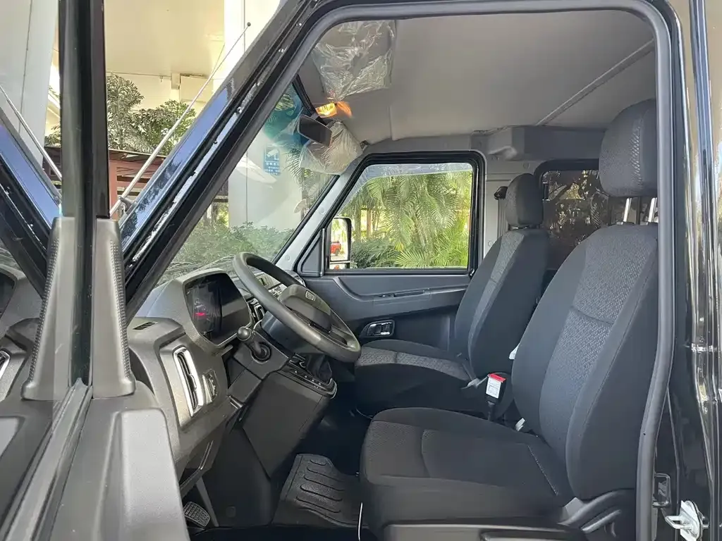 IVECO Daily 2025 из CN, фото 2