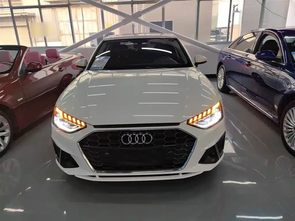 Audi A4L 2024 из CN, фото 3