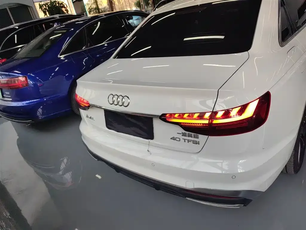 Audi A4L 2024 из CN, фото 6