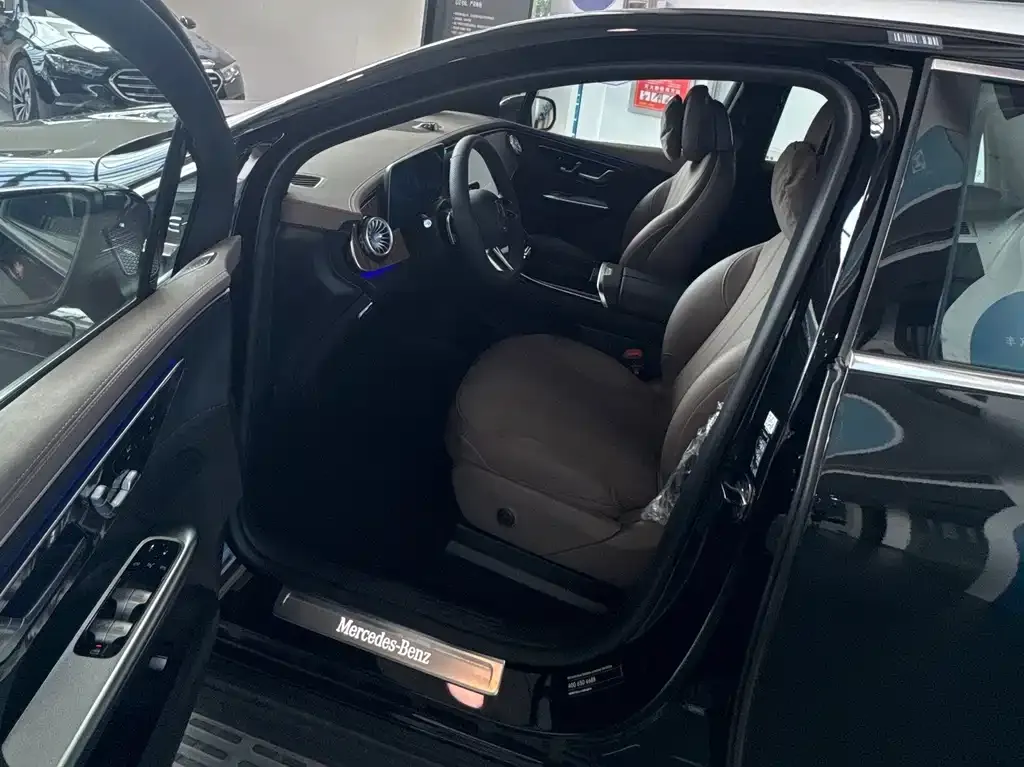 Mercedes-Benz EQE SUV 2025 из CN, фото 10