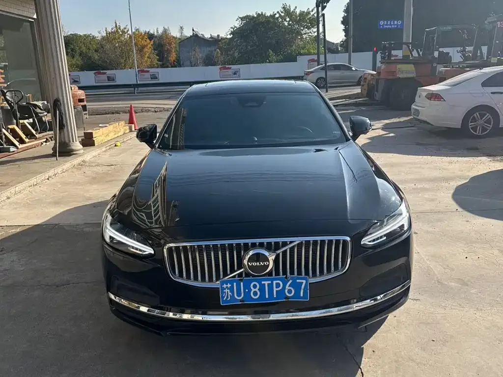 Volvo S90 2024 из CN, фото 3