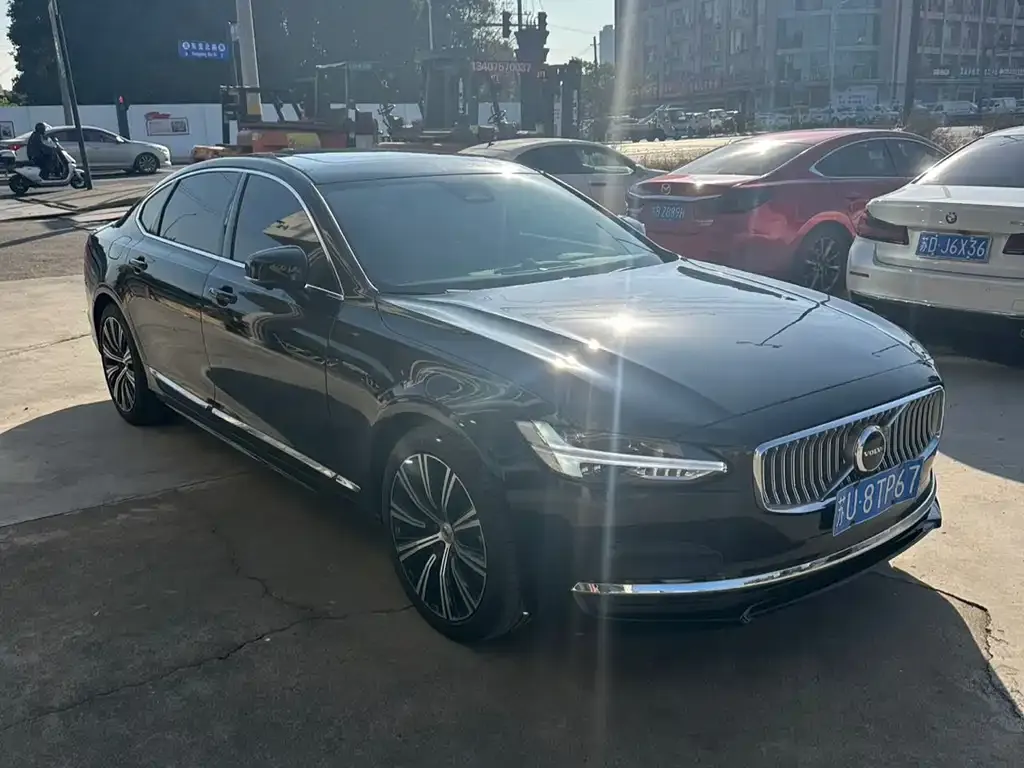 Volvo S90 2024 из CN, фото 6