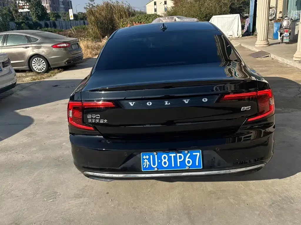 Volvo S90 2024 из CN, фото 7