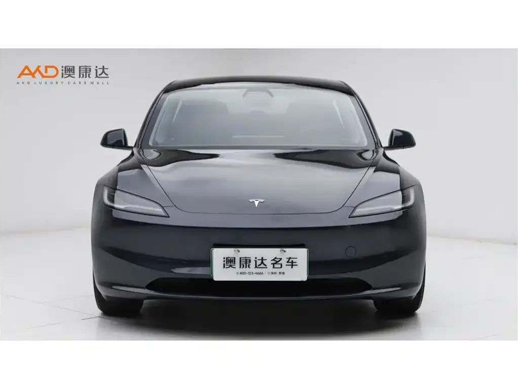 Tesla Model 3 — фото 10