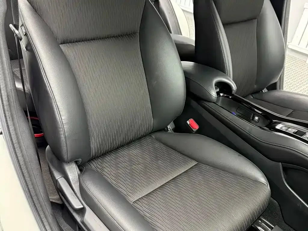 Honda Vezel 2023 из CN, фото 10