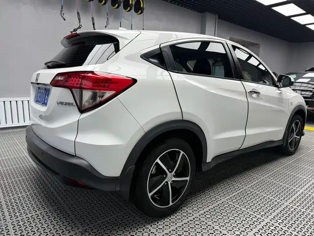 Honda Vezel 2023 из CN, фото 4