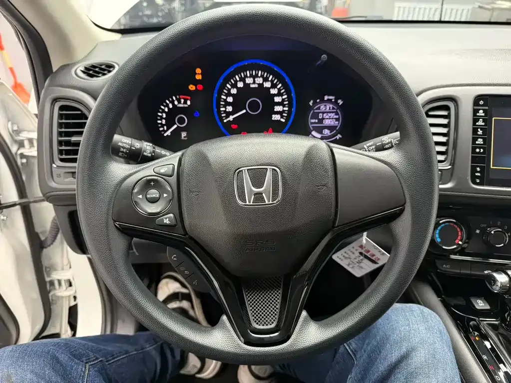 Honda Vezel 2023 из CN, фото 8
