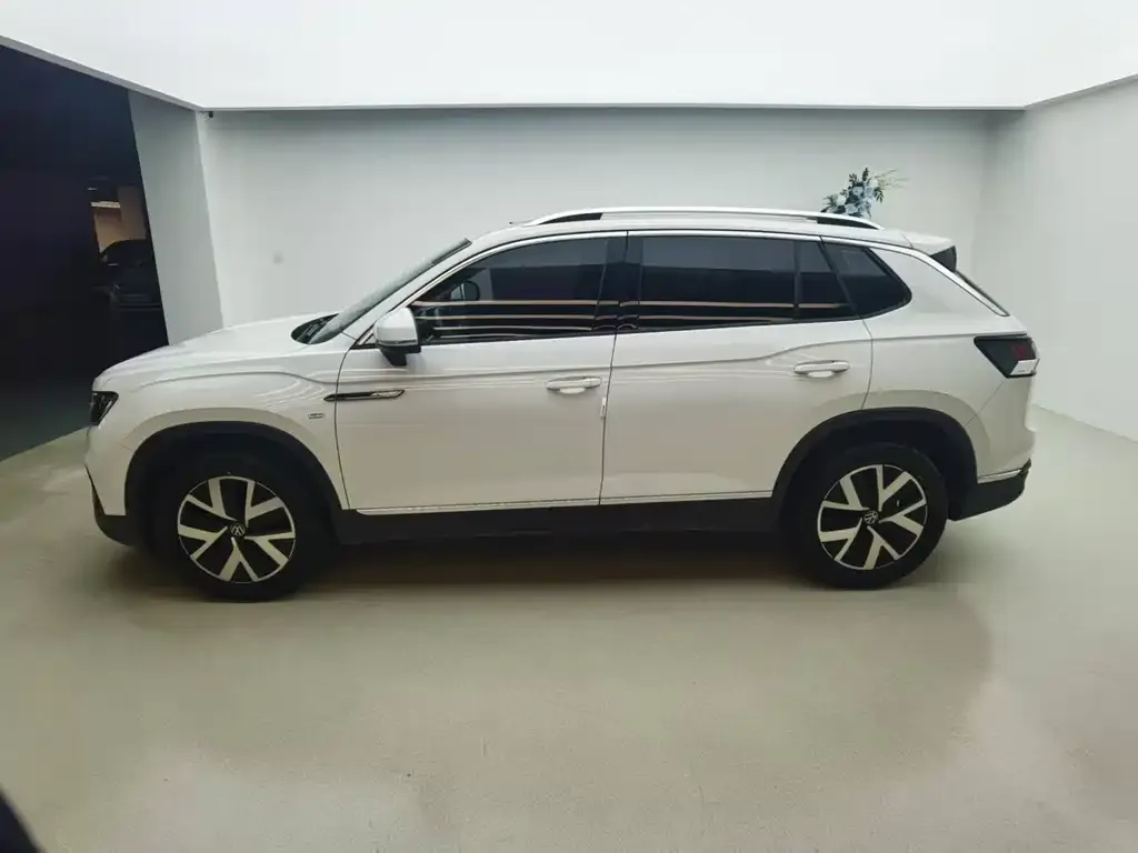 Volkswagen Tayron 2023 из CN, фото 3