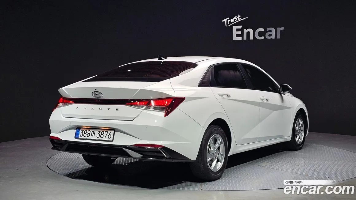 Hyundai AVANTE — фото 4