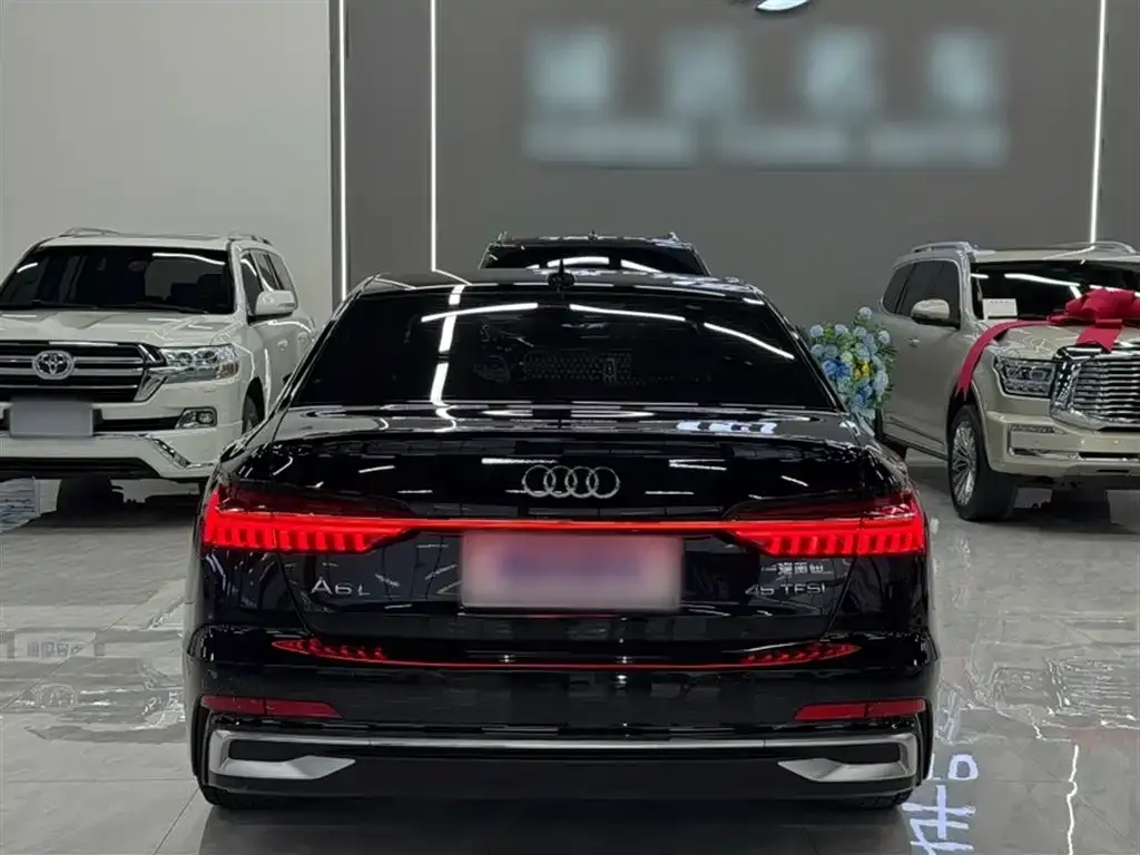 Audi A6L 2023 из CN, фото 6
