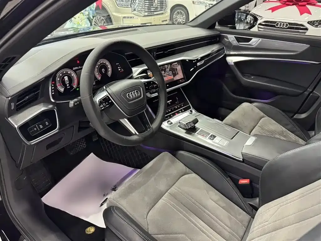 Audi A6L 2023 из CN, фото 10