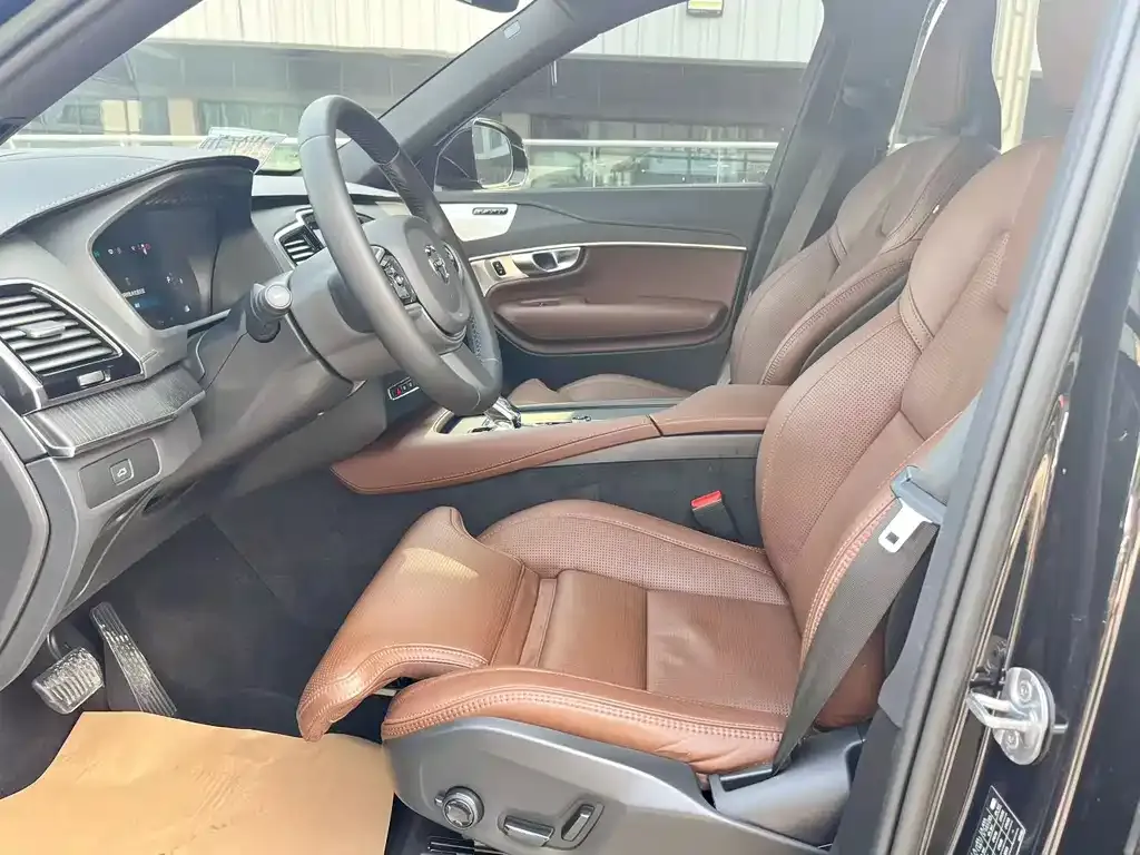 Volvo XC90 2022 из CN, фото 3