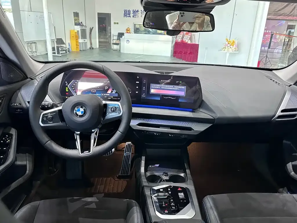 BMW 2 Series 2025 из CN, фото 6