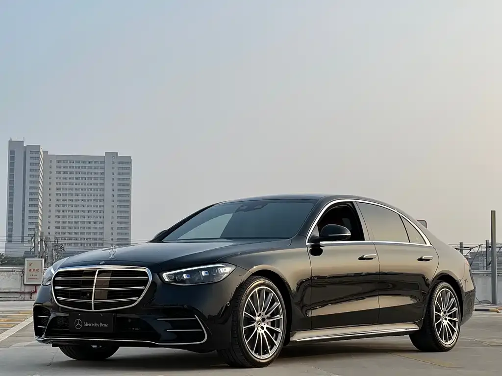 Mercedes-Benz S-Class — фото 1