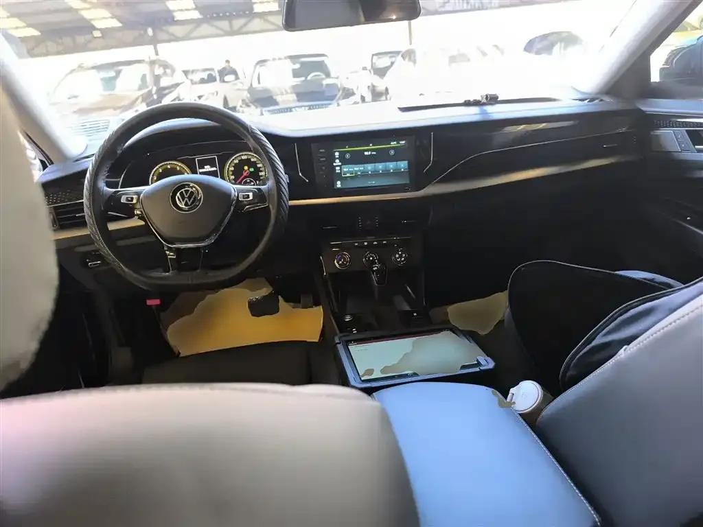 Volkswagen Passat — фото 10