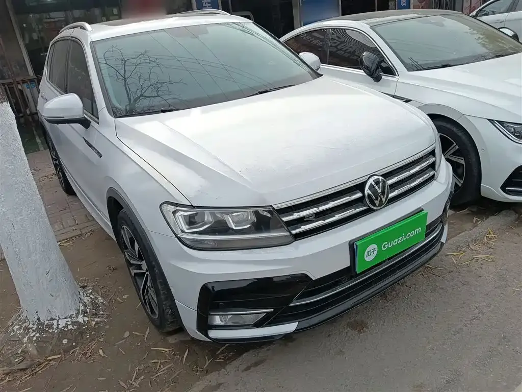 Volkswagen Tiguan L — фото 7