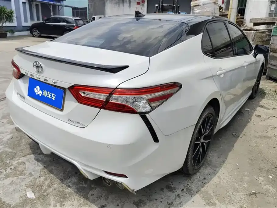 Toyota Camry 2022 из CN, фото 5