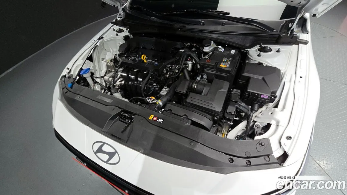 Hyundai AVANTE — фото 10