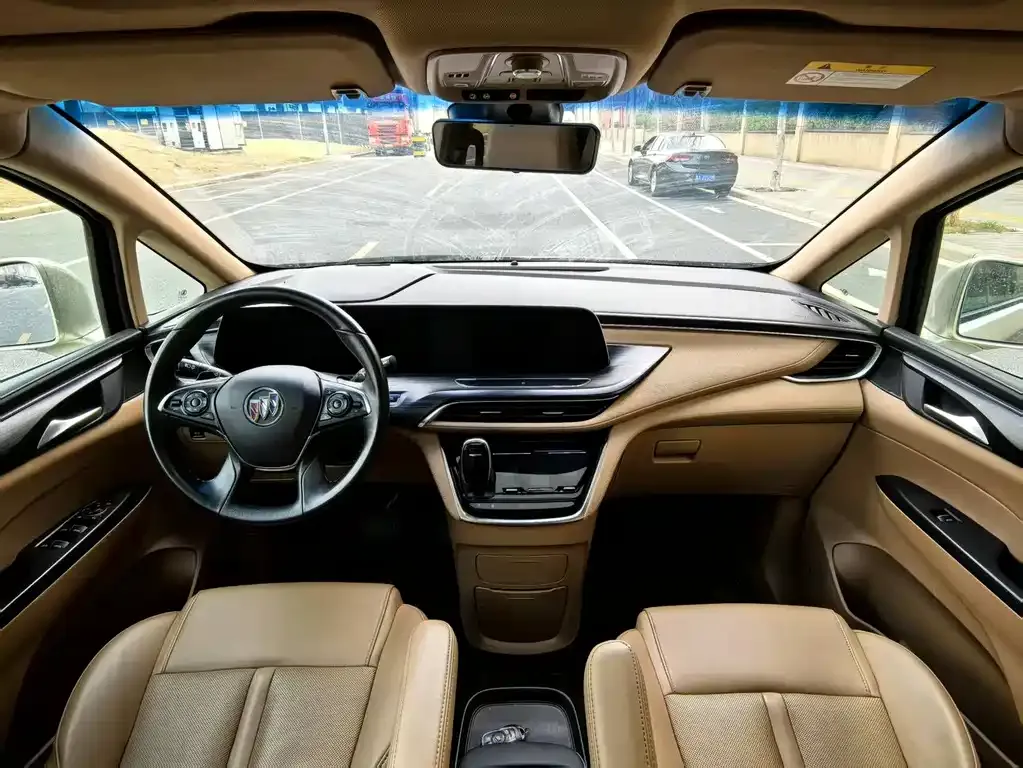 Buick GL8 2021 из CN, фото 2
