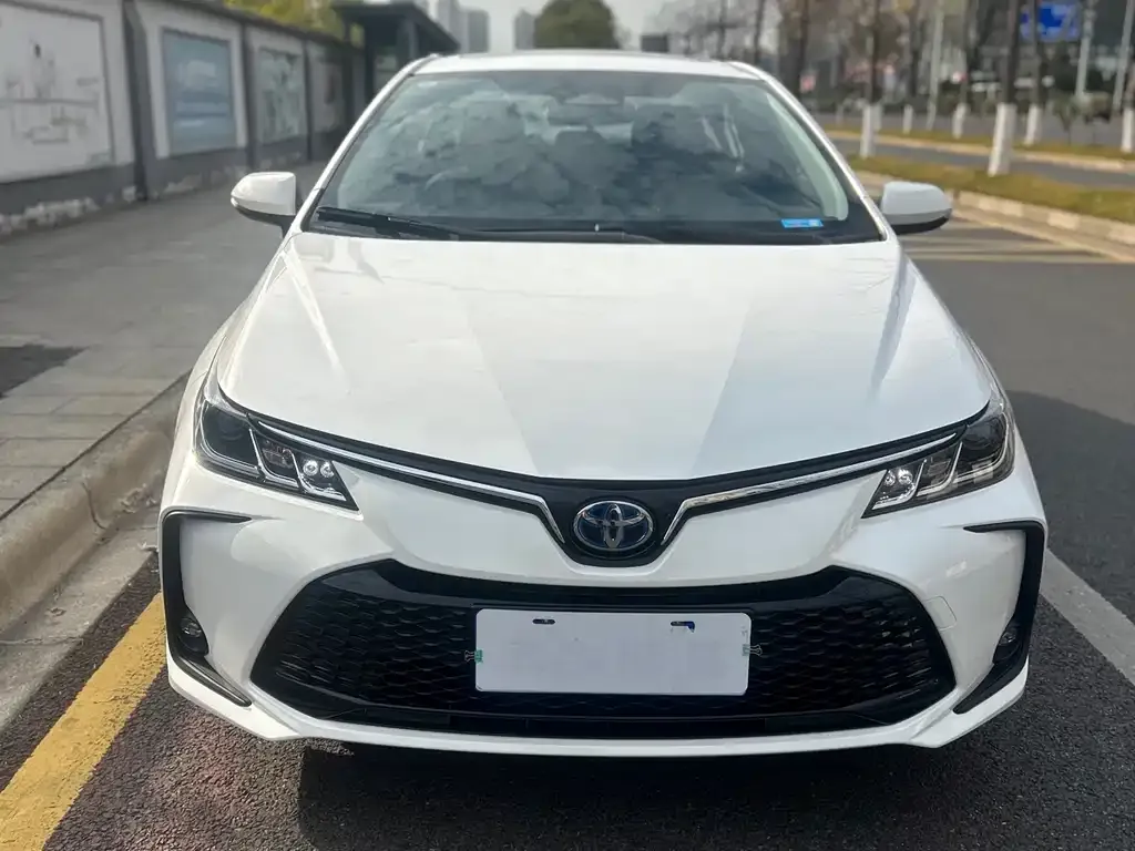 Toyota Corolla 2024 из CN, фото 2