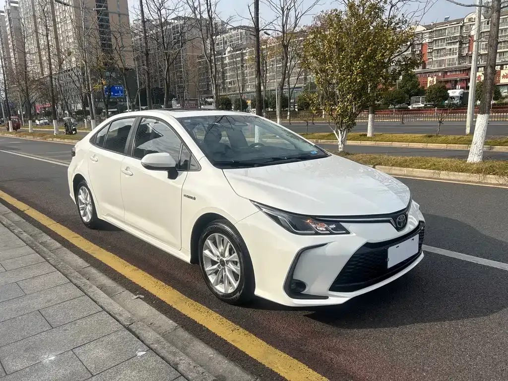 Toyota Corolla 2024 из CN, фото 3