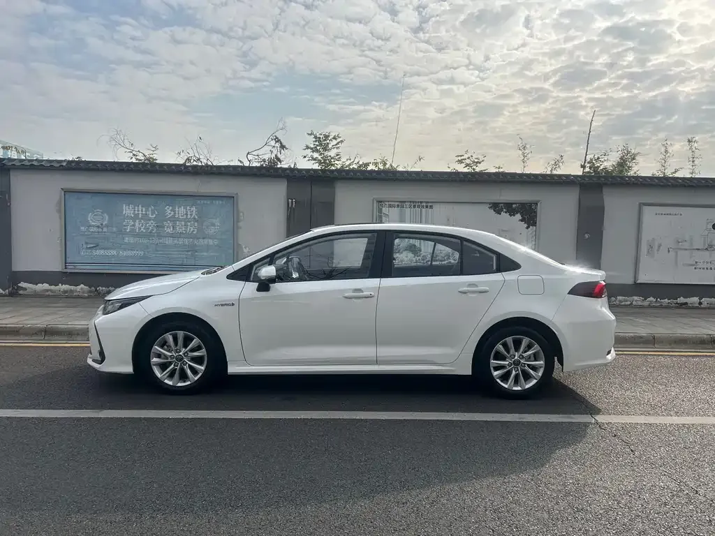 Toyota Corolla 2024 из CN, фото 4