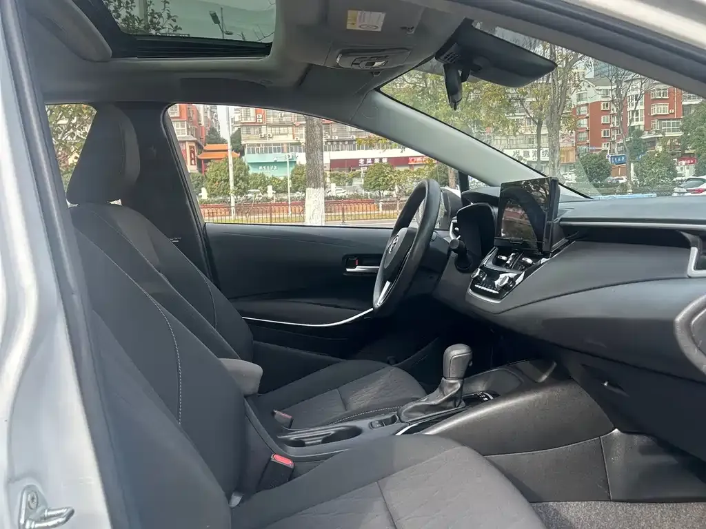 Toyota Corolla 2024 из CN, фото 8