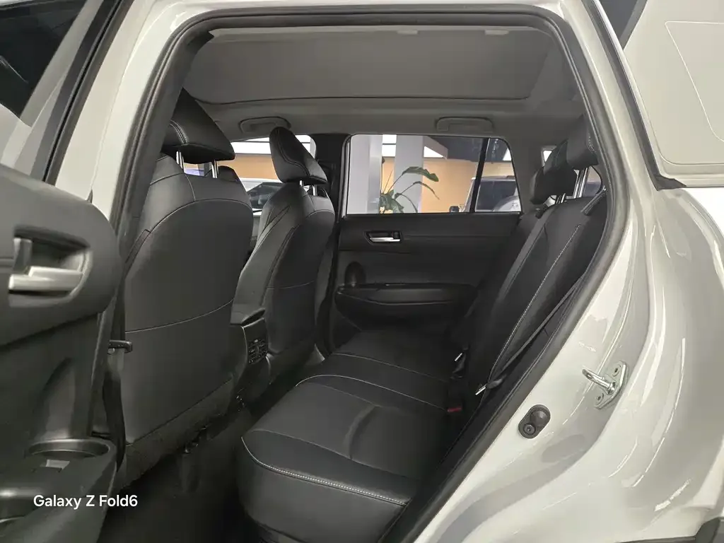 Toyota Frontlander 2023 из CN, фото 2