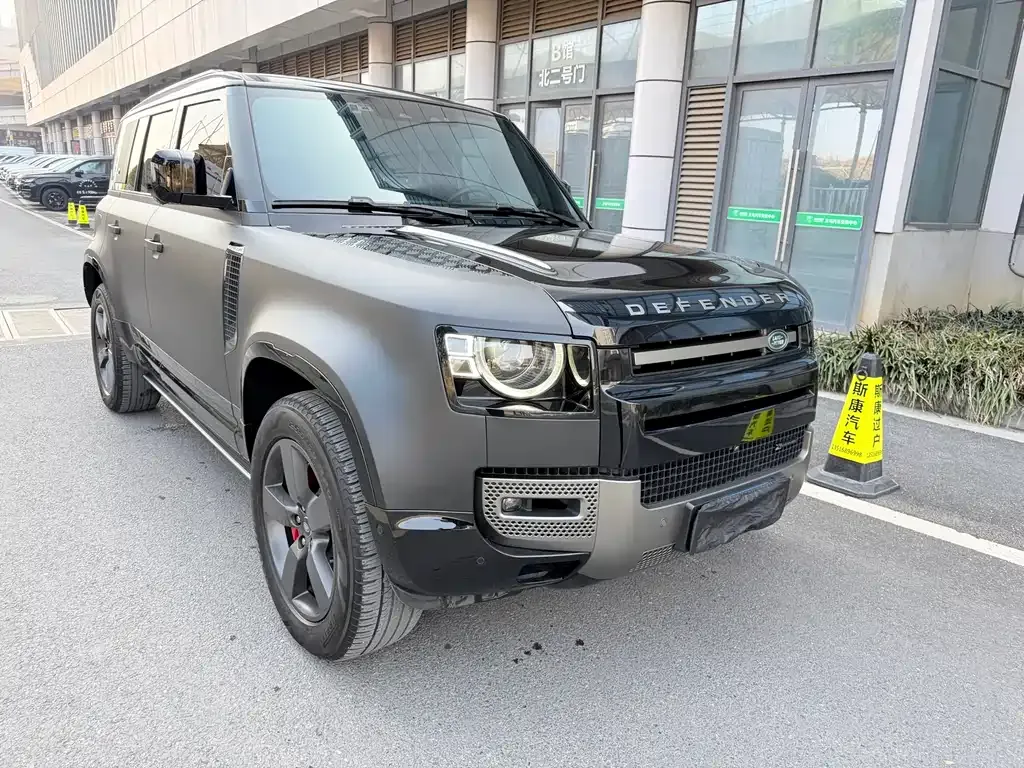 Land Rover Defender — фото 10