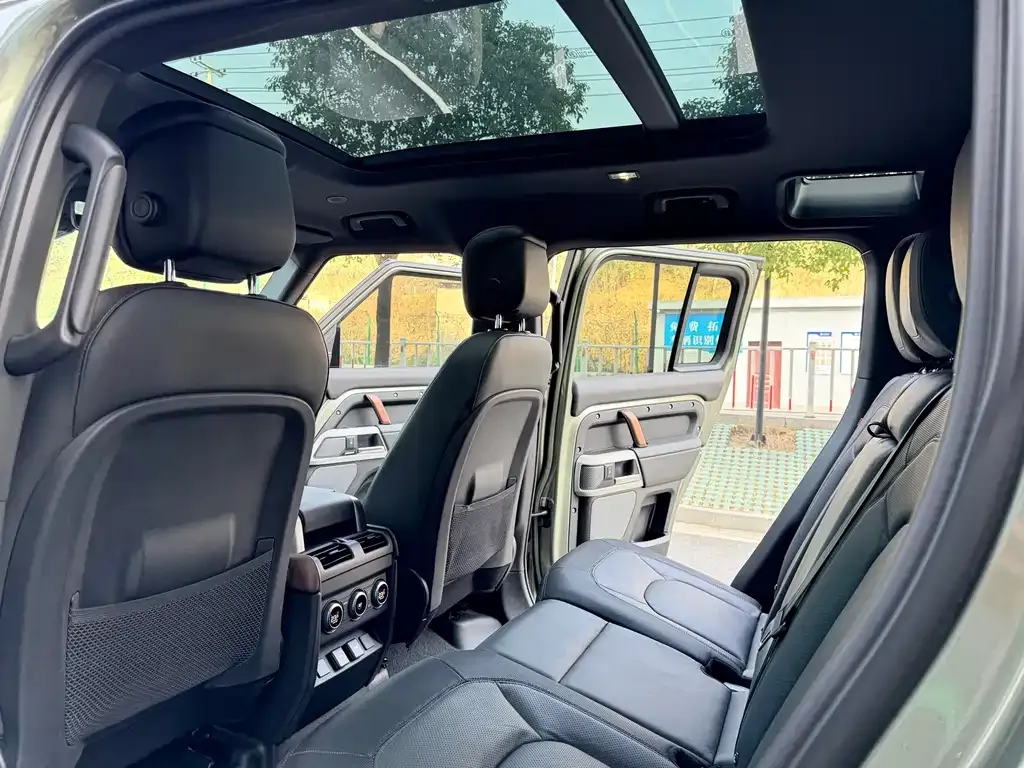 Land Rover Defender — фото 4