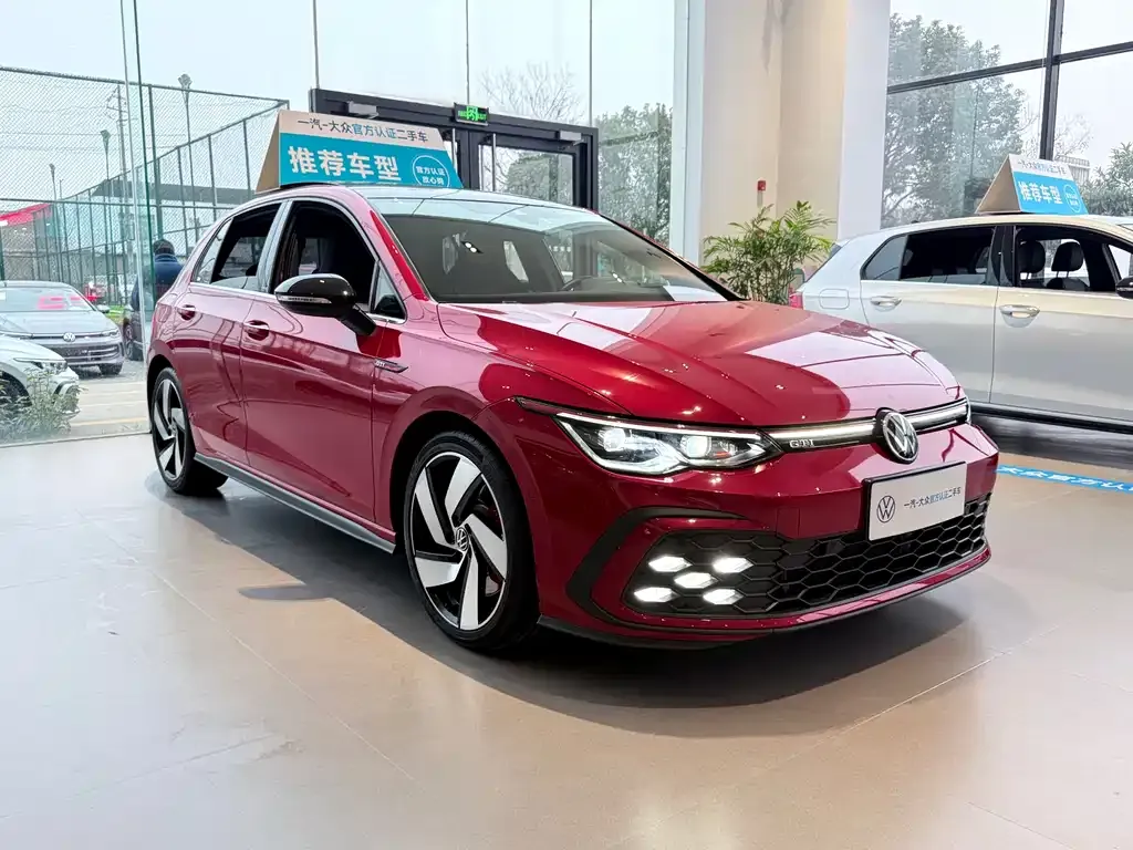 Volkswagen Golf GTI — фото 3