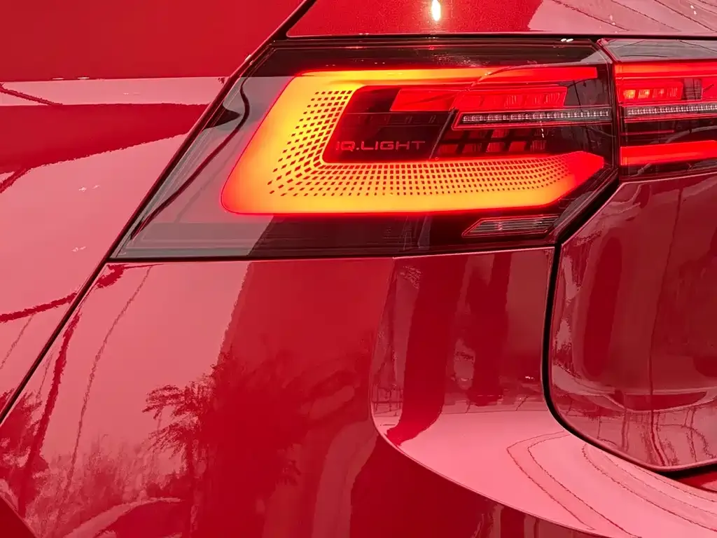 Volkswagen Golf GTI — фото 8