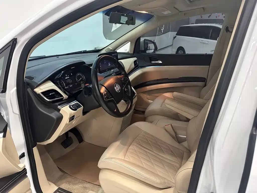 Buick GL8 2024 из CN, фото 5