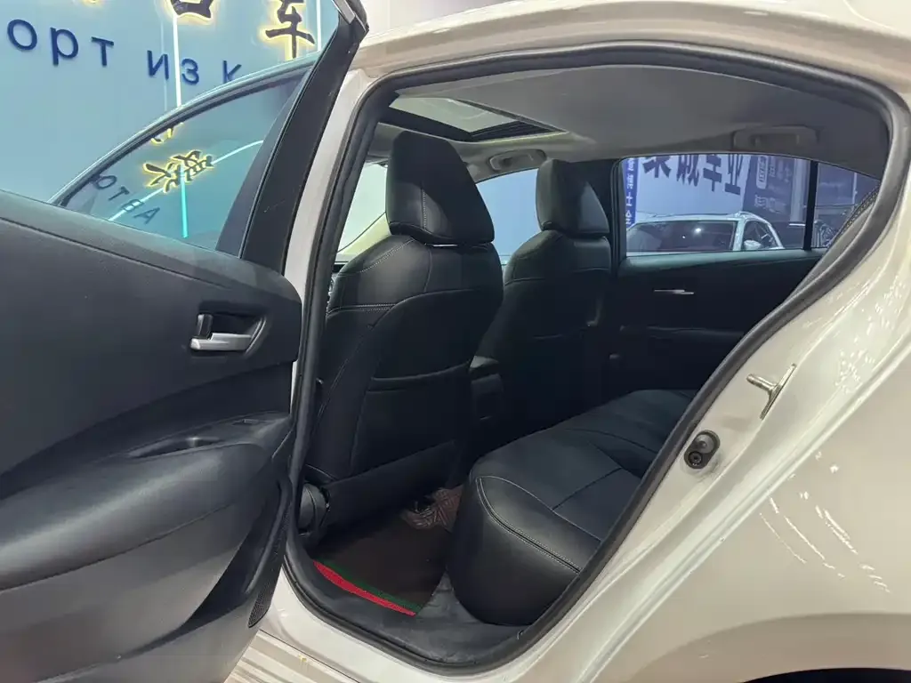 Toyota Corolla 2022 из CN, фото 4