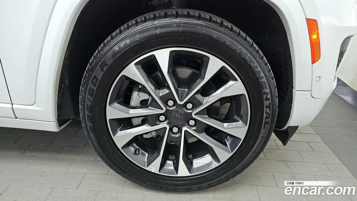 Jeep Cherokee — фото 5