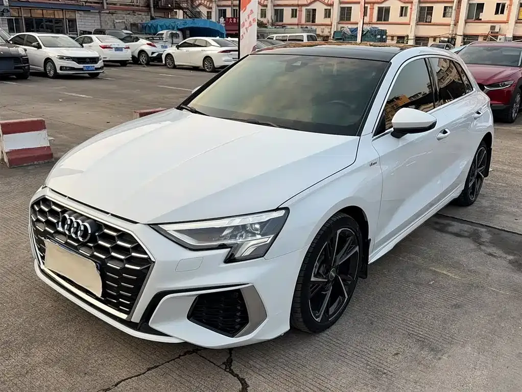 Audi A3 2022 из CN, фото 1