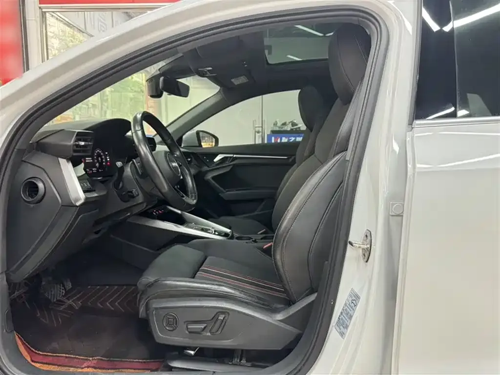 Audi A3 2022 из CN, фото 3