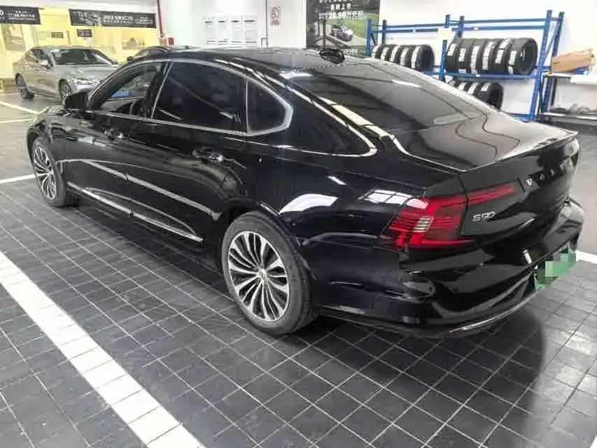 Volvo S90 PHEV 2023 из CN, фото 5