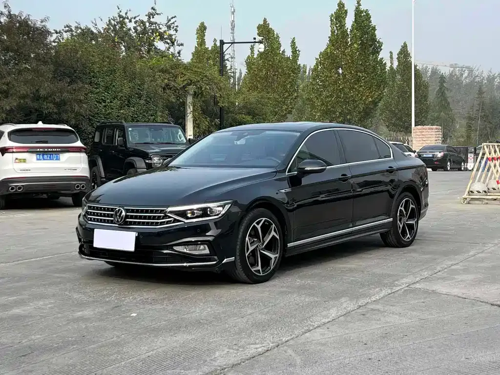 Volkswagen Magotan 2023 из CN, фото 1