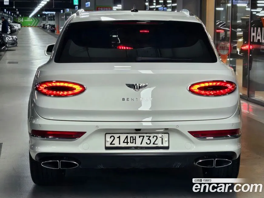 Bentley Bentayga 2021 из KR, фото 3