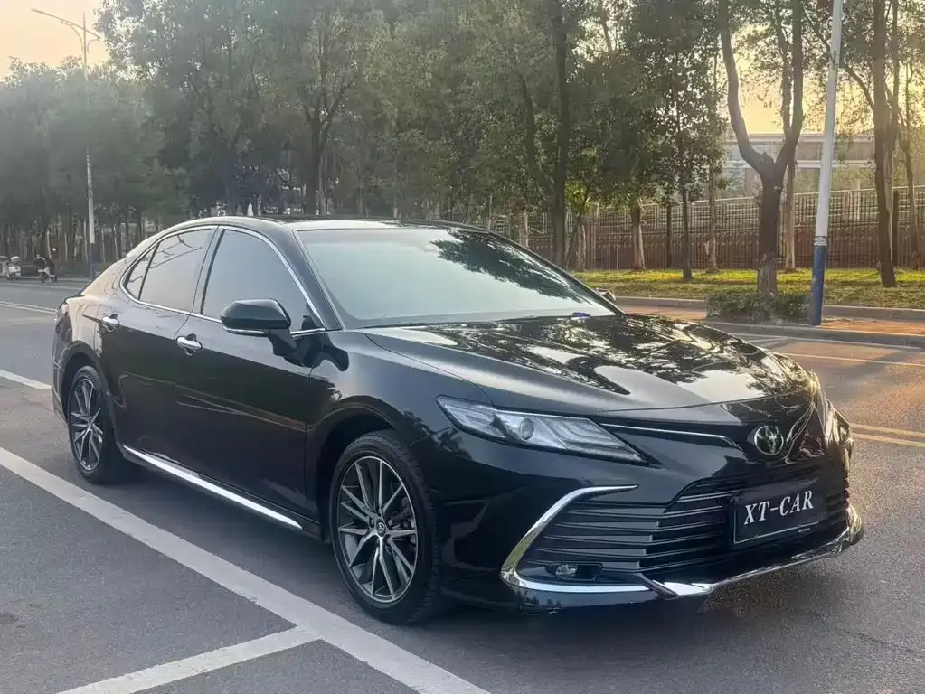 Toyota Camry 2023 из CN, фото 3