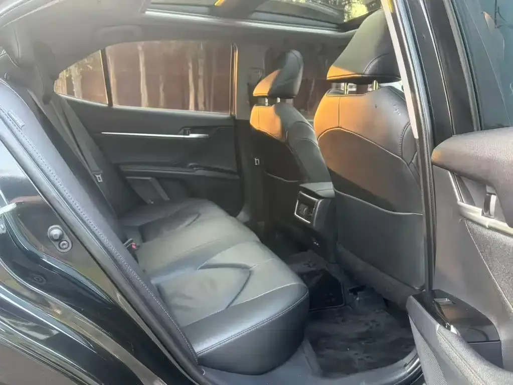 Toyota Camry 2023 из CN, фото 6