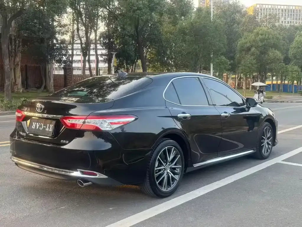 Toyota Camry 2023 из CN, фото 7