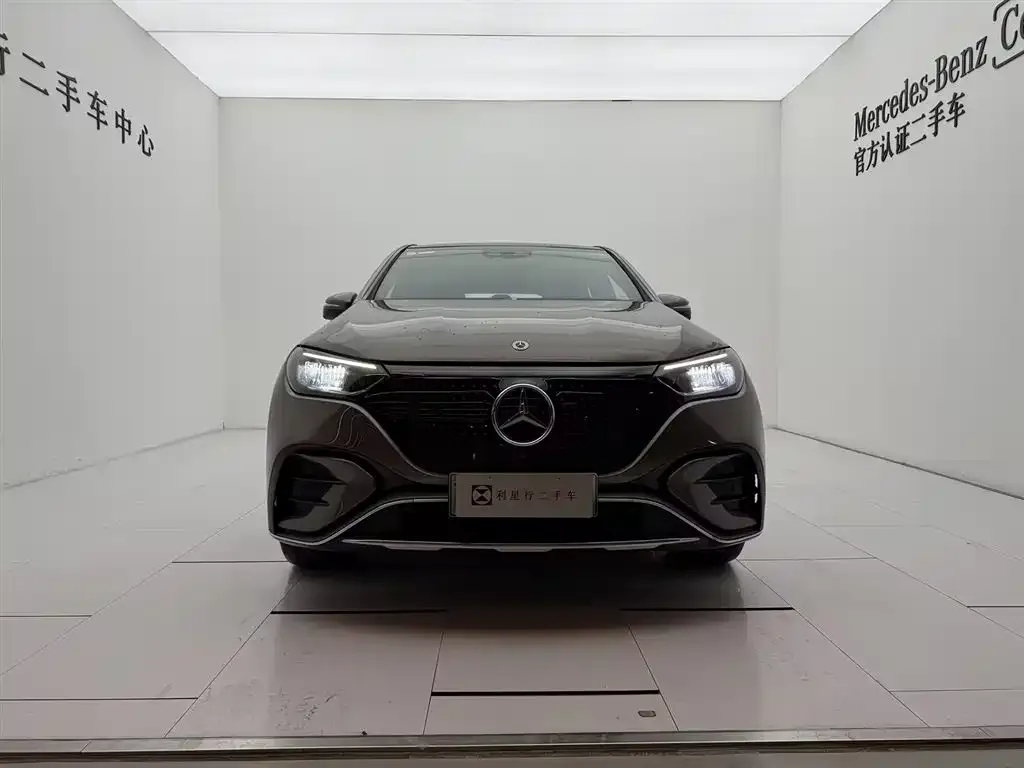 Mercedes-Benz EQE SUV 2023 из CN, фото 2