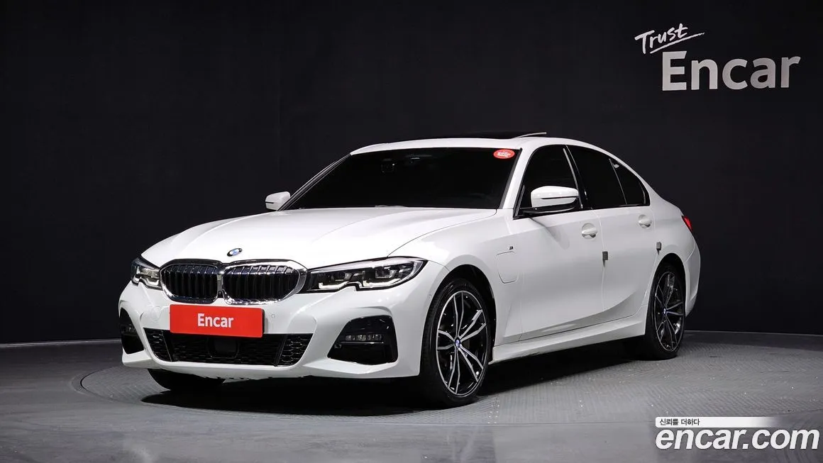 BMW 3-Series — фото 1