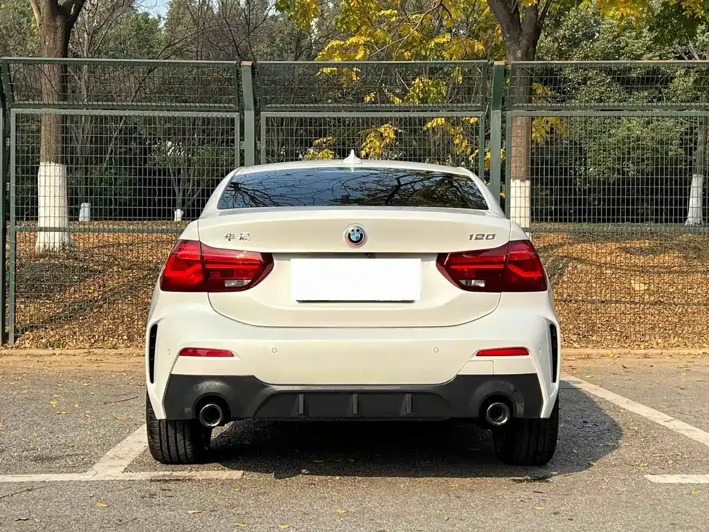 BMW 1 Series 2023 из CN, фото 5